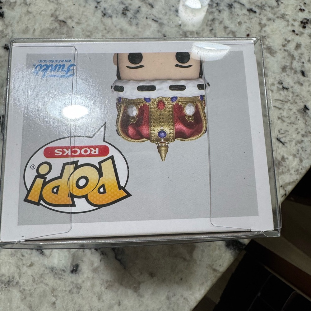 Funko Pop! Rocks Queen Collectible Figure Set - Picture 4 of 4